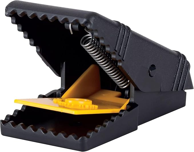 Tomcat Mouse Snap Trap, Effectively Kills Mice for Clean, No-Touch Disposal, 4 Traps
