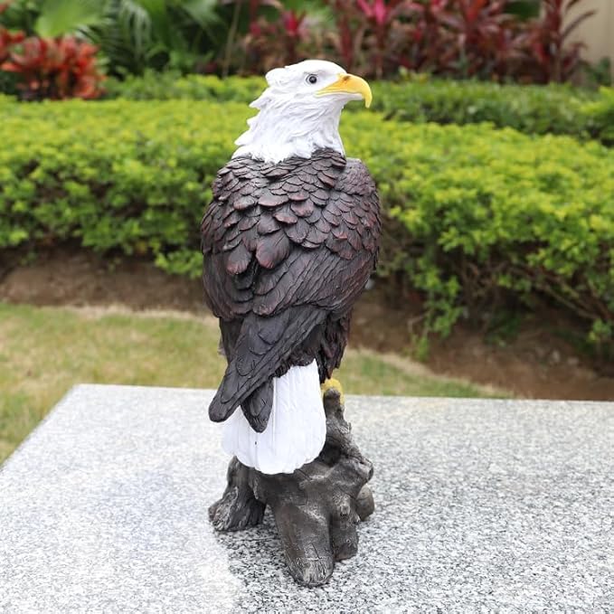 VV-Ladybug Garden Decor Sculptures Statues Outdoor, Bald Eagle Statue Christmas Animal Decoration, Home Patio Decor Gardening Gifts for Porch,12.99Inch Tall