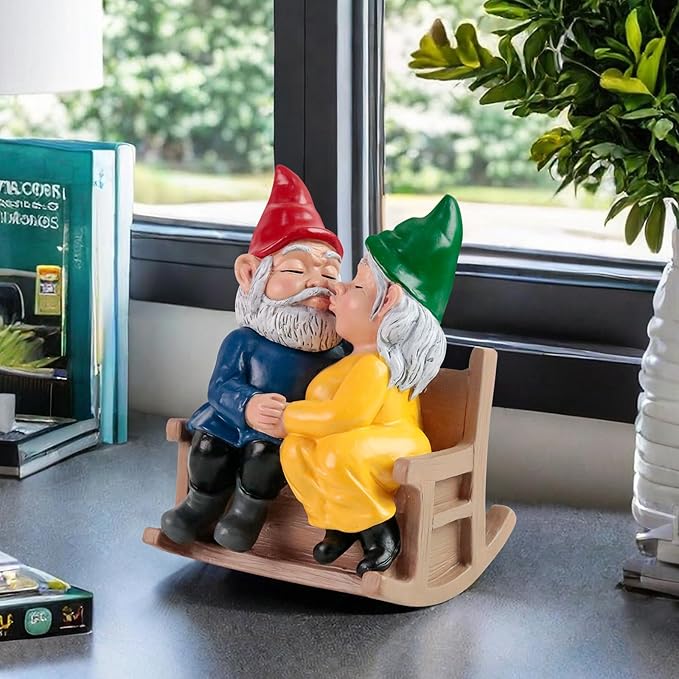 Chambtalie Kiss Garden Gnome Statue Couple in Love Collectible Figurine Mr and Mrs Gnome Sculpture Romantic Gnome Lover Couple Statues Indoor Outdoor Yard Home Décor Mom Dad Friends Gifts