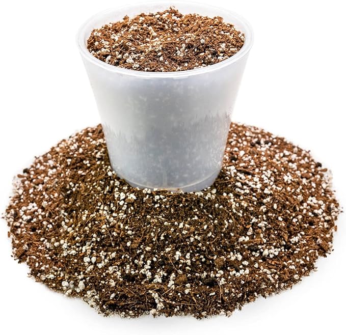 Gardenera Professional Carnivorous Plant Soil - Ready to Use for Venus Flytraps, Sundews, Pitcher Plants, Butterworts | Peat Moss, Coco Coir, Perlite - 2 Quart Bag