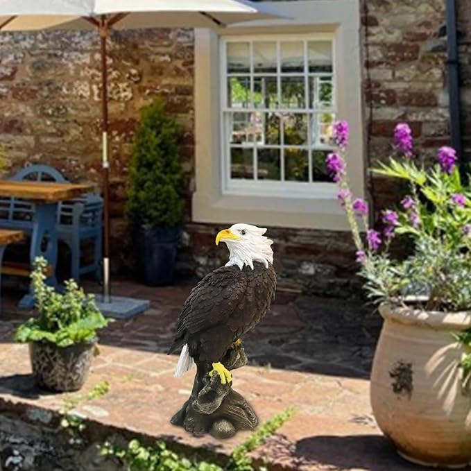 VV-Ladybug Garden Decor Sculptures Statues Outdoor, Bald Eagle Statue Christmas Animal Decoration, Home Patio Decor Gardening Gifts for Porch,12.99Inch Tall