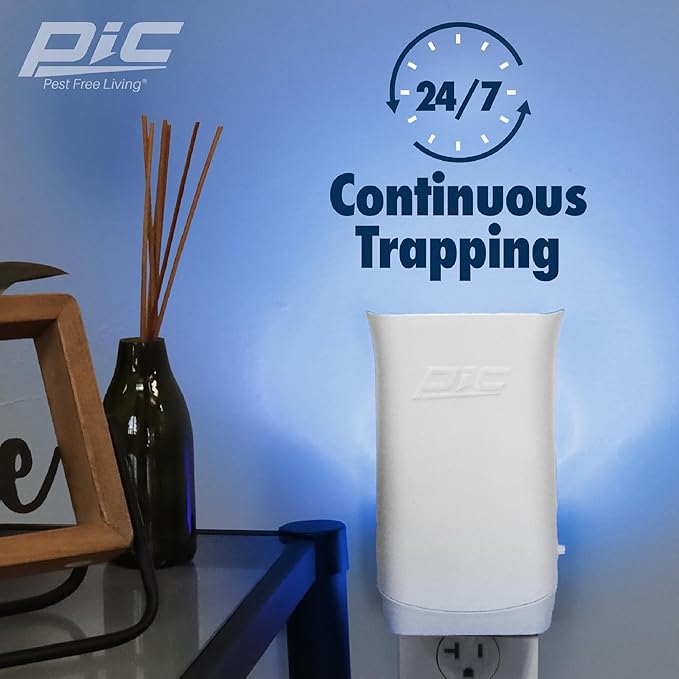 PIC Flying Insect Light Trap Refill, Attracts & Trap House Flies, Fruit Flies, and Gnats - (3 Refill Cartridges)