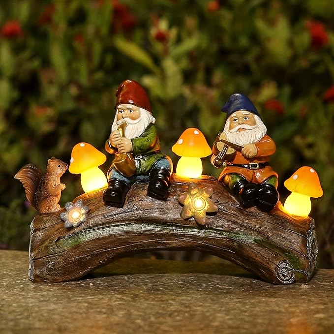 Jy.Cozy Funny Garden Gnome Statue Solar Powered Mushroom Figurine with Squirrel Gnome Durable Resin Outdoor Decoration for Patio Yard Lawn Ornament Housewarming Gift