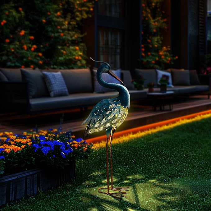 HONGLAND Solar Metal Crane Statue Garden Heron Sculpture, Outdoor Heron Yard Art Coastal Ocean Bird Decor Lawn Ornament for Backyard Porch Patio Decor（30 Inch）