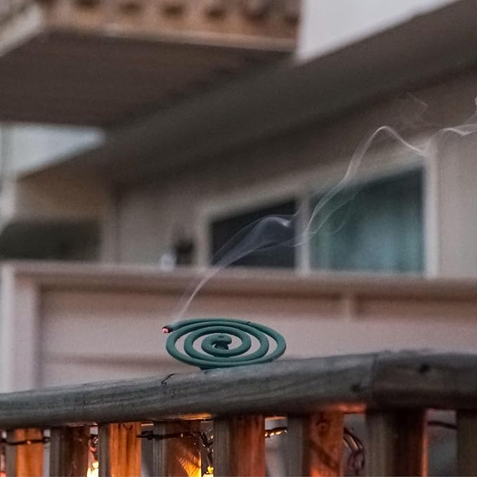 PIC Mosquito Repelling Coils, Outdoor Mosquito Repellent, Up to 3 Hours Protection, 8-Feet Area Coverage, Suitable for Patio, Porch, Backyard & Outdoor Use, 40 Coils (4 Packs of 10)