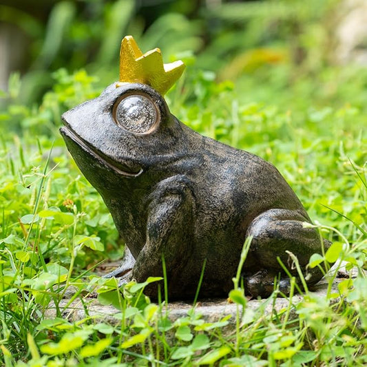 Rezpuao Garden Decor Statue Frog Prince,Solar Statue Decor Frog Prince,Resin Frogs Figurine with Solar Light for Patio,Balcony,Yard,Lawn Ornament,Perfect Garden Gift