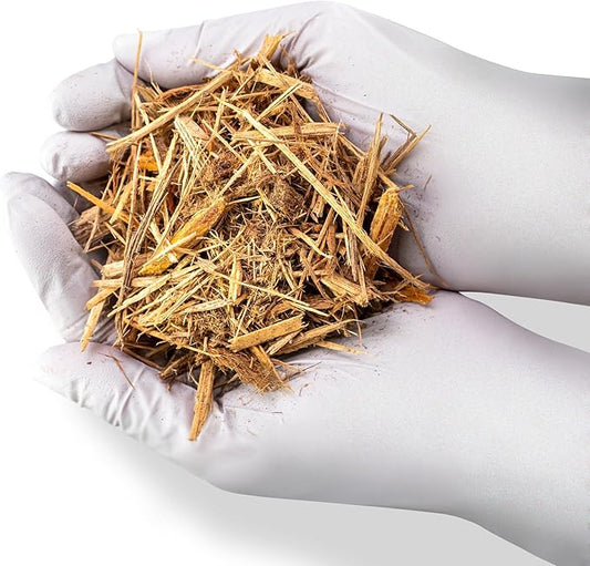 GARDENERA Eucalyptus Mulch - Improve Soil Health and Moisture Retention for Thriving Plants - 3 QUARTS