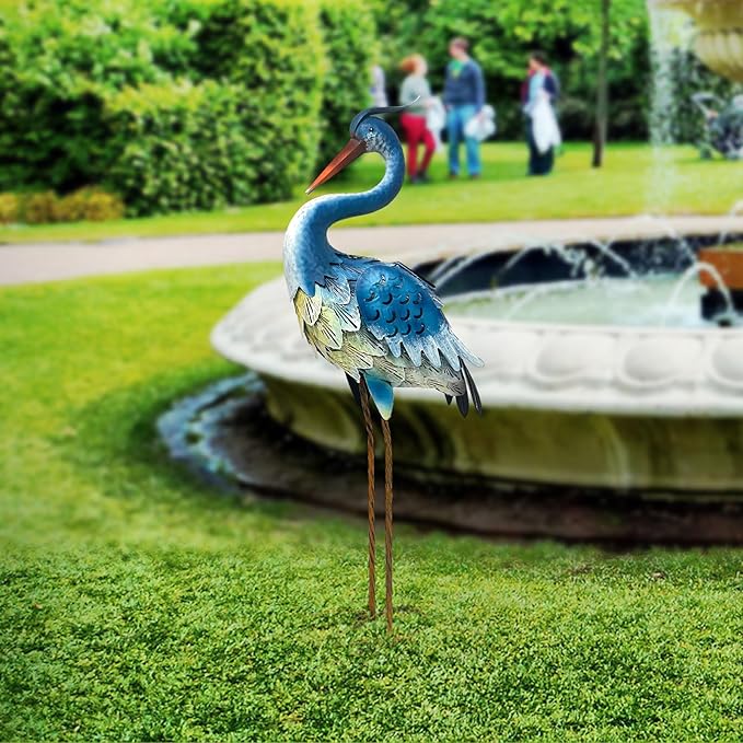 HONGLAND Solar Metal Crane Statue Garden Heron Sculpture, Outdoor Heron Yard Art Coastal Ocean Bird Decor Lawn Ornament for Backyard Porch Patio Decor（30 Inch）
