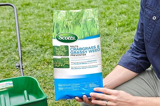 Scotts Halts Crabgrass and Grassy Weed Preventer, Crabgrass Preventer, Pre Emergent Weed Control for Lawns, Prevents Chickweed & More, Treats up to 5,000 sq. ft., 10.06 lb.